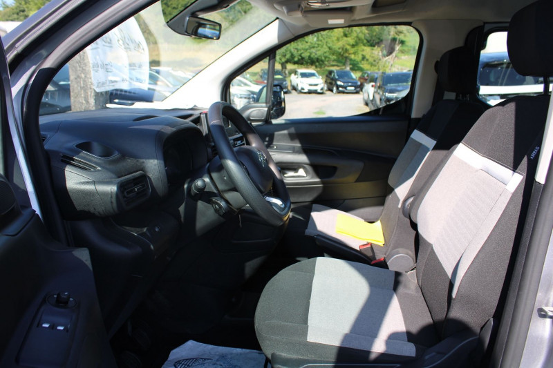 Photo 8 de l'offre de CITROEN BERLINGO 4 BLUEHDI 100 CV FEEL  5 PLACES CLIMAT RÃGULATEUR BLUETOOTH ABS ACCOUDOIR BOITE 6V à 16990€ chez Bougel transactions