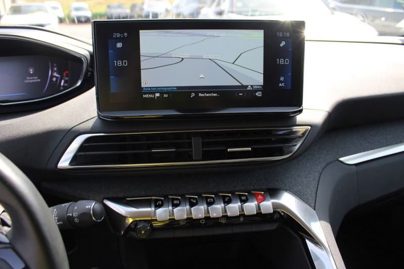 Photo 15 de l'offre de PEUGEOT 3008 PHASE 4 ALLURE 130 CV GPS 3D CAMÃRA JA 18 I-COKPIT FULL LED RÃGULATEUR BOITE AUTO EAT-8 à 18990€ chez Bougel transactions