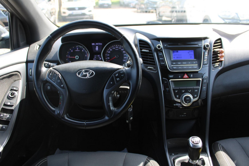Photo 10 de l'offre de HYUNDAI I30 1L6 CRDI 110 CV EDITION GO! CLIM USB JA 16 AUDIO MP3 RADAR BLUETOOTH RÃGULATEUR à 10990€ chez Bougel transactions