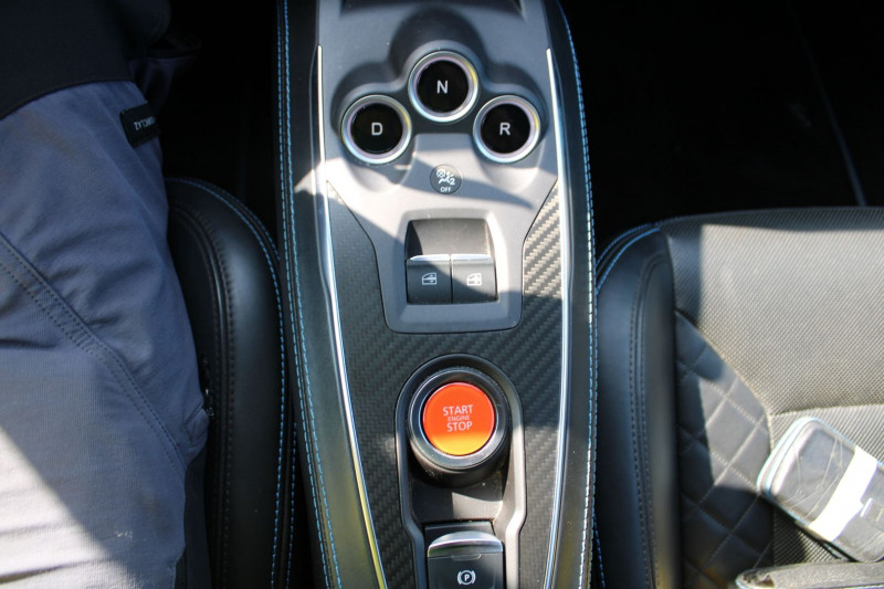 Photo 12 de l'offre de ALPINE A110 LEGENDE 1L8 TURBO 252 CV BOITE AUTO PALETTE FULL LEDS GPS 3D USB JANTES 18  ASR à 57900€ chez Bougel transactions
