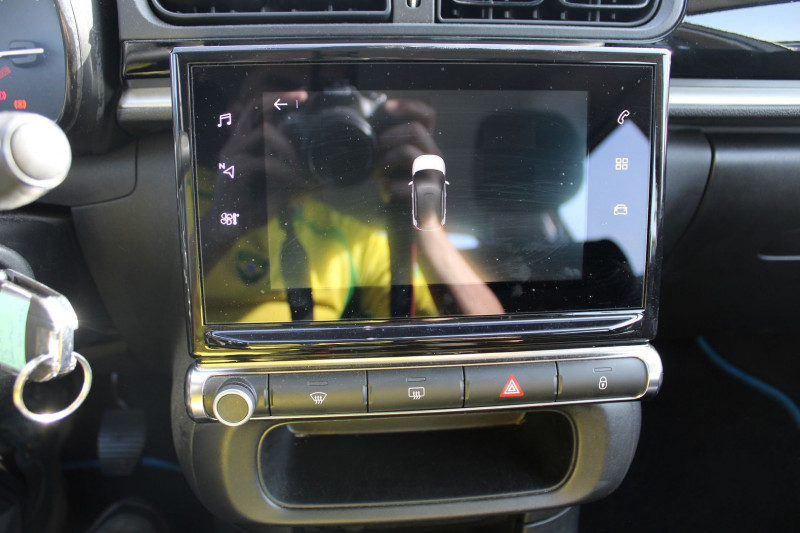 Photo 13 de l'offre de CITROEN C3 PHASE 4 FEEL BUSINESS ESSENCE 83 CV GPS 3D CLIM FULL LED USB RADAR BLUETOOTH RÃGULATEUR à 8990€ chez Bougel transactions