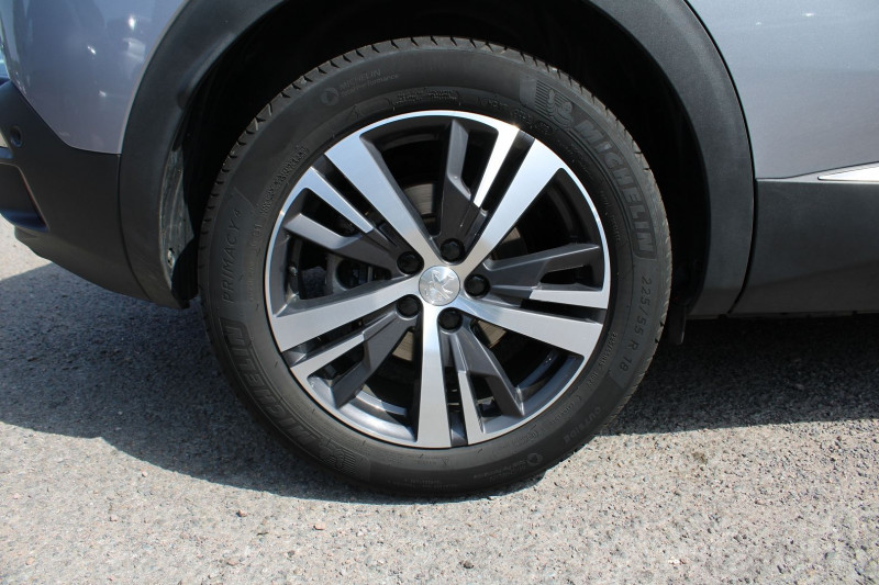 Photo 8 de l'offre de PEUGEOT 3008 PHASE 4 ALLURE 130 CV GPS 3D CAMÃRA JA 18 I-COKPIT FULL LED RÃGULATEUR BOITE AUTO EAT-8 à 18990€ chez Bougel transactions