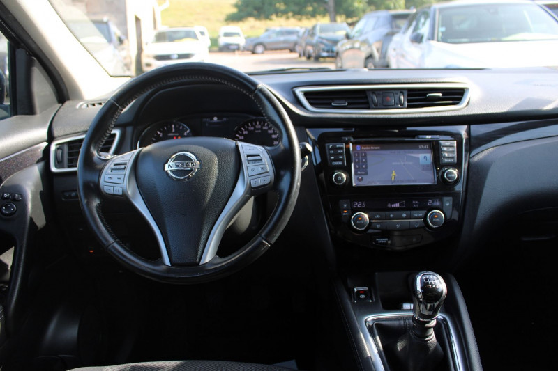 Photo 10 de l'offre de NISSAN QASHQAI III N-CONNECTA 1L5 DCI 110 CV GPS 3D CAMÃRA 360Â° MP3 USB JA 18 TOIT PANO RÃGULATEUR à 10990€ chez Bougel transactions