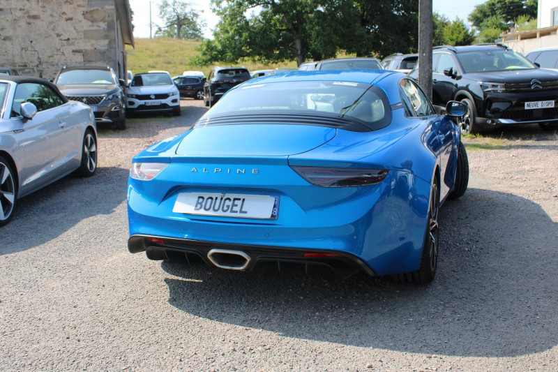 Photo 2 de l'offre de ALPINE A110 LEGENDE 1L8 TURBO 252 CV BOITE AUTO PALETTE FULL LEDS GPS 3D USB JANTES 18  ASR à 57900€ chez Bougel transactions