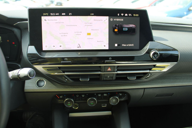 Photo 16 de l'offre de CITROEN C5 X HYBRIDE ETENSE 180CV RECHARGEABLE SHINE EAT8 BOITE AUTO GRAND GPS CUIR FULL LEDS à 26900€ chez Bougel transactions