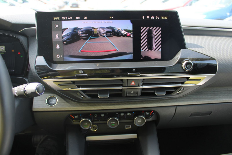Photo 15 de l'offre de CITROEN C5 X HYBRIDE ETENSE 180CV RECHARGEABLE SHINE EAT8 BOITE AUTO GRAND GPS CUIR FULL LEDS à 26900€ chez Bougel transactions