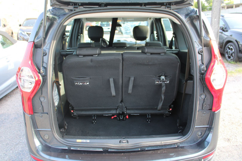 Photo 6 de l'offre de DACIA LODGY LAURÃATE DCI 95 CV 7 PLACES BOITE 6V GPS USB RÃGULATEUR BLUETOOTH CLIMAT  ABS à 15200€ chez Bougel transactions
