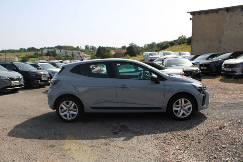 Photo 5 de l'offre de RENAULT CLIO VI EVOLUTION DIESEL BLUEDCI 100 CV BOITE 6V CAMÃRA USB GPS LINK BLUETOOTH FULL LEDS à 20900€ chez Bougel transactions