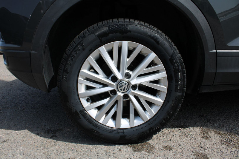 Photo 7 de l'offre de VOLKSWAGEN T-ROC LOUNGE TSI 150 CV ÃCRAB TACTILE MP3 JA 16 USB RADAR RÃGULATEUR BOITE AUTO DSG-7 à 18990€ chez Bougel transactions