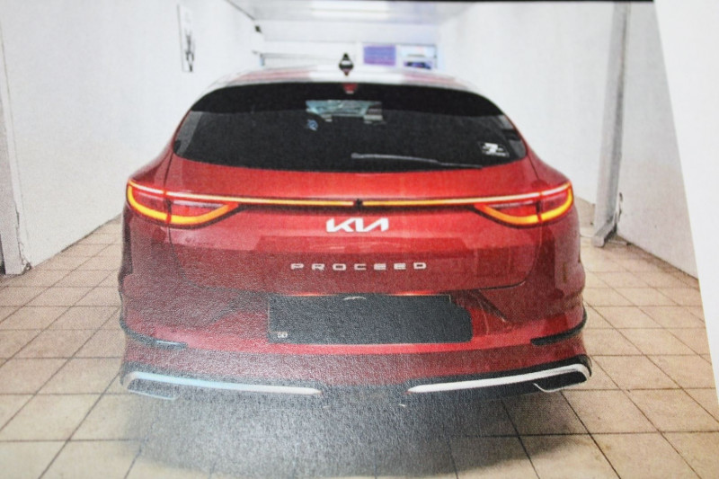 Photo 3 de l'offre de KIA PROCEED 1L5 T-GDI 160 CV DCT7 GT LINE BOITE AUTO CAMÃRA TOIT OUVRANT CUIR GPS 3D USB à 23900€ chez Bougel transactions