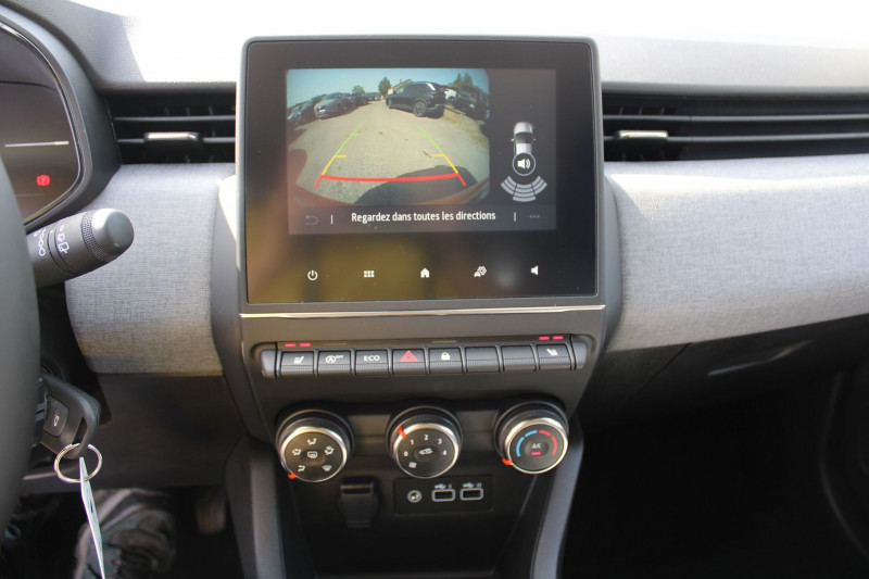 Photo 12 de l'offre de RENAULT CLIO VI EVOLUTION DIESEL BLUEDCI 100 CV BOITE 6V CAMÃRA USB GPS LINK BLUETOOTH FULL LEDS à 20900€ chez Bougel transactions