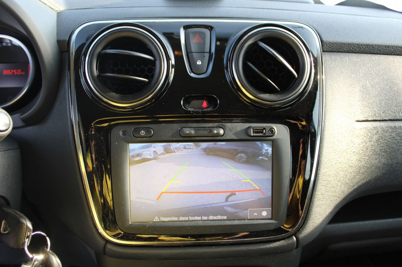 Photo 12 de l'offre de DACIA LODGY LAURÃATE DCI 95 CV 7 PLACES BOITE 6V GPS USB RÃGULATEUR BLUETOOTH CLIMAT  ABS à 15200€ chez Bougel transactions