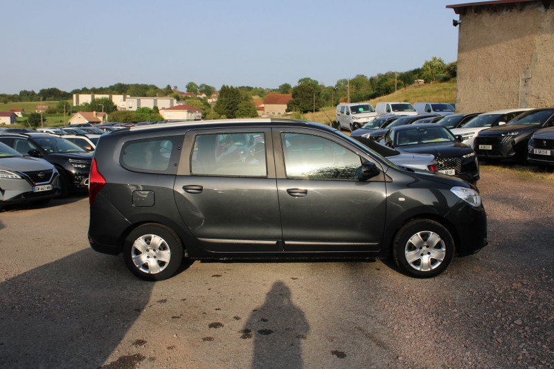 Photo 5 de l'offre de DACIA LODGY LAURÃATE DCI 95 CV 7 PLACES BOITE 6V GPS USB RÃGULATEUR BLUETOOTH CLIMAT  ABS à 15200€ chez Bougel transactions