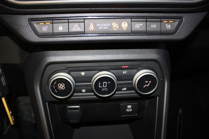 Photo 18 de l'offre de DACIA SANDERO 5 STEPWAY ECO GPL 100 CV EXPRESSION USB CAMÃRA GPS 3D FULL LED PK HIVER RÃGULATEUR à 18500€ chez Bougel transactions