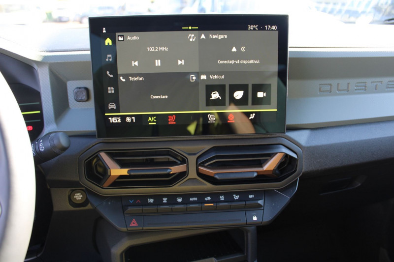 Photo 12 de l'offre de DACIA DUSTER VI EXTREME TCE 130 CV "4X4" GPS CARPLAY USB JA 17 MP3 CAMÃRA 360Â° FULL LED I-COKPIT à 28500€ chez Bougel transactions