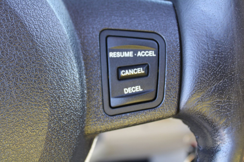 Photo 19 de l'offre de JEEP COMMANDER 3.0 CRD OVERLAND  4X4 218 CH à 23900€ chez Bougel transactions