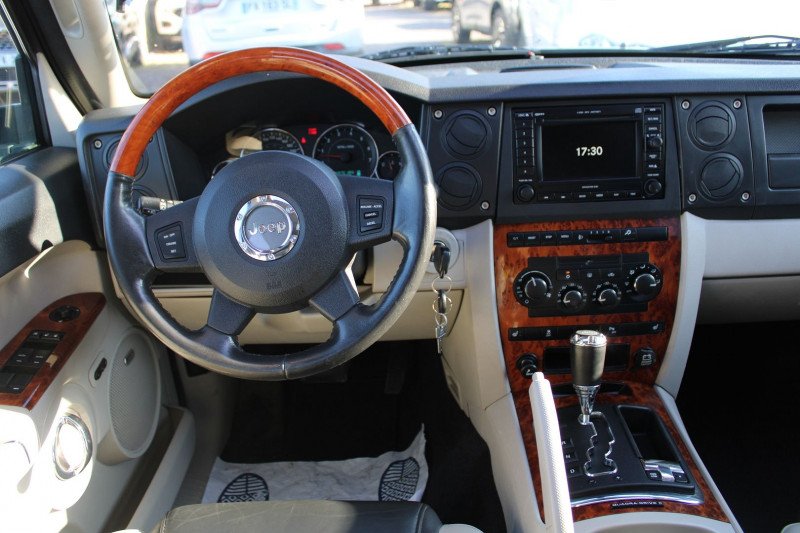 Photo 15 de l'offre de JEEP COMMANDER 3.0 CRD OVERLAND  4X4 218 CH à 23900€ chez Bougel transactions