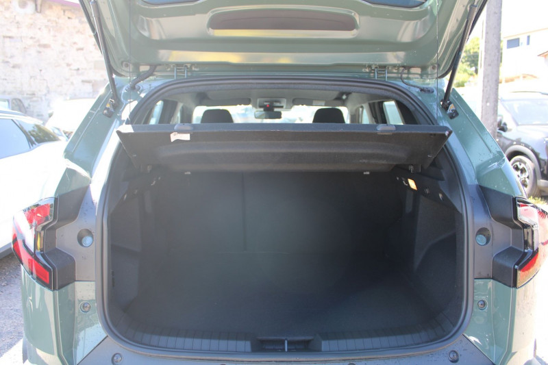 Photo 6 de l'offre de DACIA DUSTER VI EXPRESSION TCE 130 CV "4X4" GPS CARPLAY CAMÃRA AUDIO USB JA 17 FULL LED I-COKPIT à 25990€ chez Bougel transactions