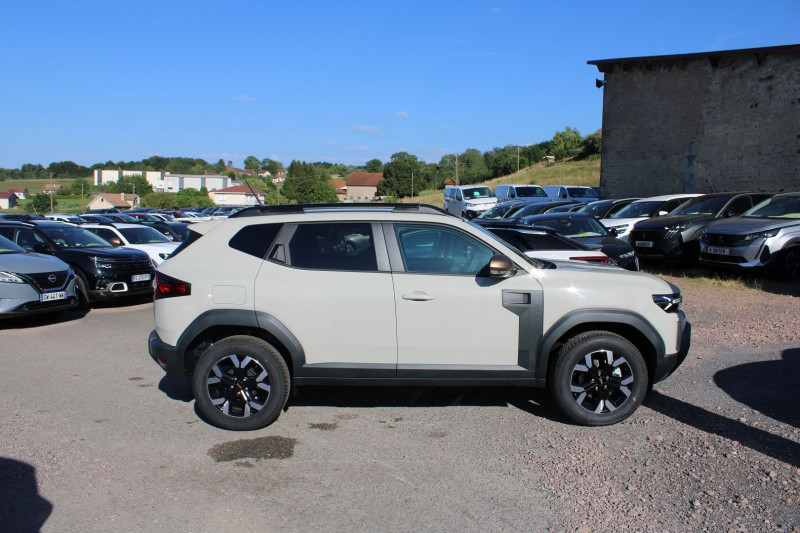 Photo 5 de l'offre de DACIA DUSTER VI EXTREME TCE 130 CV "4X4" GPS CARPLAY USB JA 17 MP3 CAMÃRA 360Â° FULL LED I-COKPIT à 28500€ chez Bougel transactions