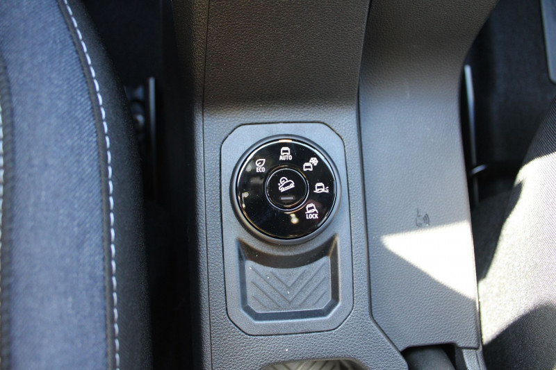 Photo 18 de l'offre de DACIA DUSTER VI EXPRESSION TCE 130 CV "4X4" GPS CARPLAY CAMÃRA AUDIO USB JA 17 FULL LED I-COKPIT à 25990€ chez Bougel transactions