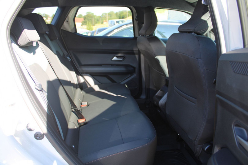 Photo 10 de l'offre de DACIA DUSTER VI EXTREME TCE 130 CV "4X4" GPS CARPLAY USB JA 17 MP3 CAMÃRA 360Â° FULL LED I-COKPIT à 28500€ chez Bougel transactions