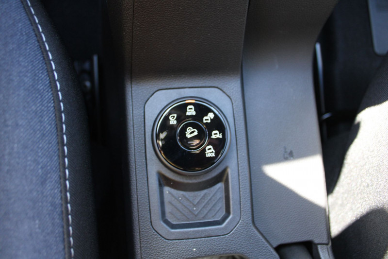Photo 15 de l'offre de DACIA DUSTER VI EXPRESSION TCE 130 CV "4X4" GPS CARPLAY CAMÃRA AUDIO USB JA 17 FULL LED I-COKPIT à 25990€ chez Bougel transactions