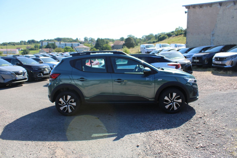Photo 5 de l'offre de DACIA SANDERO 5 STEPWAY ECO GPL 100 CV EXPRESSION USB CAMÃRA GPS 3D FULL LED PK HIVER RÃGULATEUR à 18500€ chez Bougel transactions