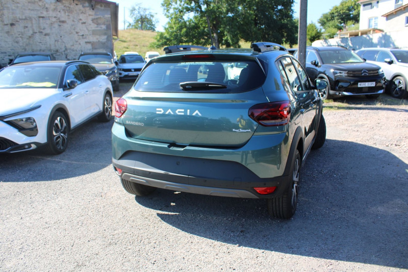 Photo 2 de l'offre de DACIA SANDERO 5 STEPWAY ECO GPL 100 CV EXPRESSION USB CAMÃRA GPS 3D FULL LED PK HIVER RÃGULATEUR à 18500€ chez Bougel transactions