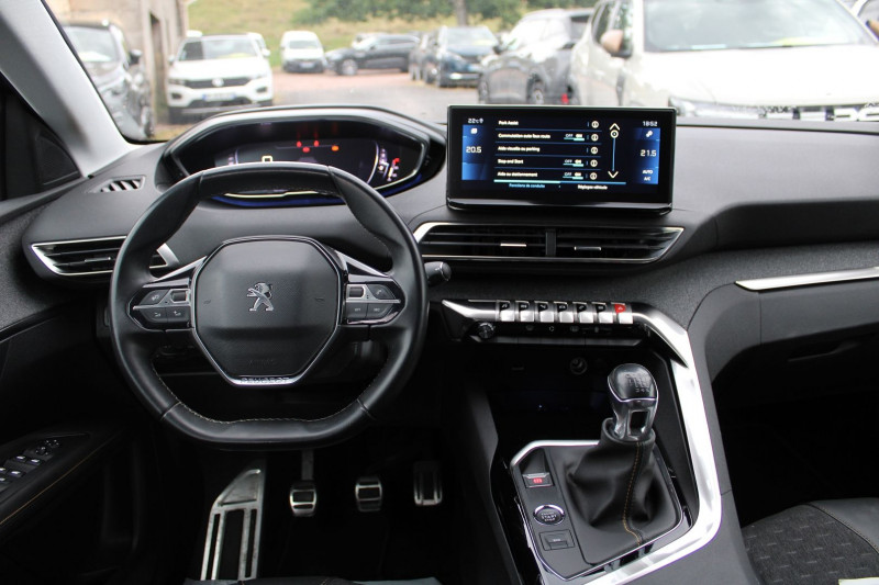 Photo 13 de l'offre de PEUGEOT 3008 PHASE 4 130 CV ROADTRIP GPS 3D CAMÃRA USB JA 18 I-COKPIT FULL LED BLUETOOTH RÃGULATEUR à 15900€ chez Bougel transactions
