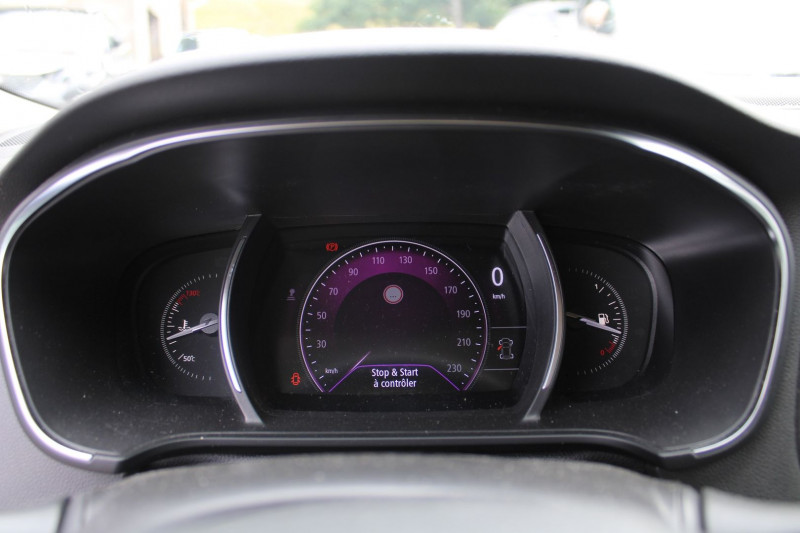 Photo 15 de l'offre de RENAULT MEGANE 4 BUSINESS 1L5 BLUE DCI 95 CV GPS 3D R-LINK ATTELAGE RE JA 17 USB RADAR RÃGULATEUR à 10990€ chez Bougel transactions