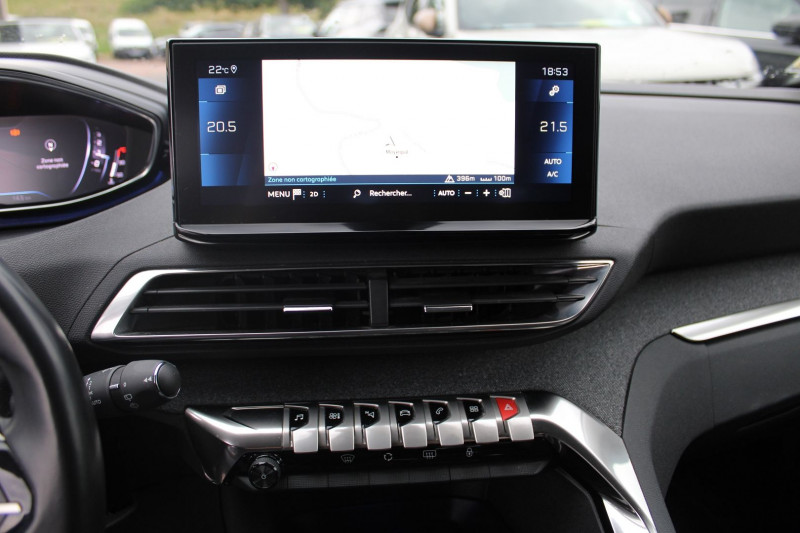 Photo 16 de l'offre de PEUGEOT 3008 PHASE 4 130 CV ROADTRIP GPS 3D CAMÃRA USB JA 18 I-COKPIT FULL LED BLUETOOTH RÃGULATEUR à 15900€ chez Bougel transactions