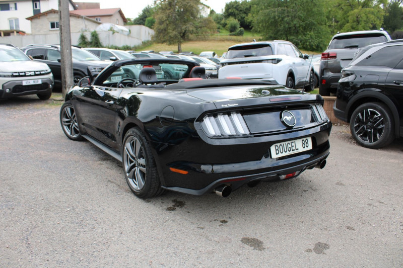 Photo 3 de l'offre de FORD MUSTANG CONVERTIBLE ECOBOOST 317 CV CABRIOLET GPS 3D CAMÃRA USB JA 19 PACK HIVER RÃGULATEUR FULL LED à 33990€ chez Bougel transactions