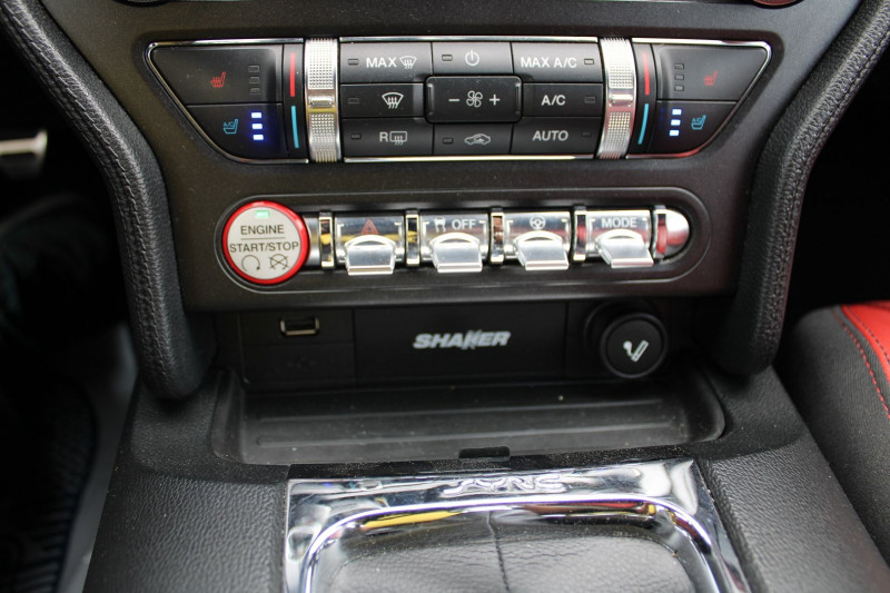 Photo 18 de l'offre de FORD MUSTANG CONVERTIBLE ECOBOOST 317 CV CABRIOLET GPS 3D CAMÃRA USB JA 19 PACK HIVER RÃGULATEUR FULL LED à 33990€ chez Bougel transactions