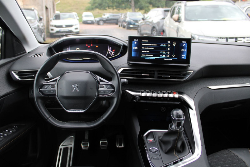 Photo 12 de l'offre de PEUGEOT 3008 PHASE 4 130 CV ROADTRIP GPS 3D CAMÃRA USB JA 18 I-COKPIT FULL LED BLUETOOTH RÃGULATEUR à 15900€ chez Bougel transactions