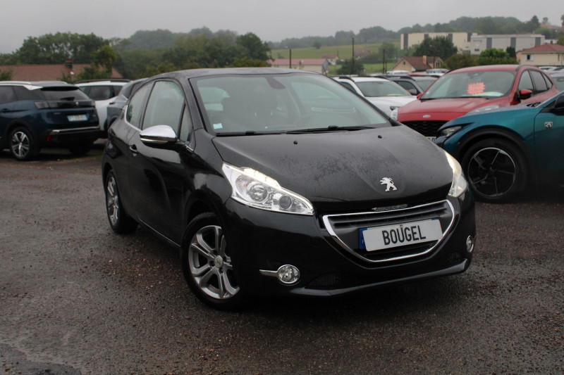 Peugeot 208 ALLURE 1L6 VTI 120 CV ÃCRAN TACTILE AUDIO USB JA 16 RADAR BLUETOOTH RÃGULATEUR Essence NOIR PERLA Occasion à vendre