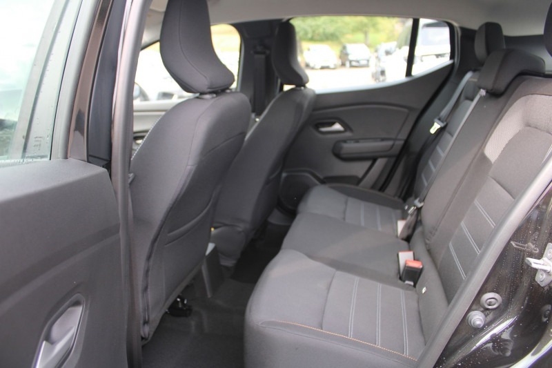 Photo 8 de l'offre de DACIA SANDERO 5 STEPWAY ECO GPL 100 CV EXPRESSION USB CAMÃRA GPS 3D FULL LED PK HIVER RÃGULATEUR à 18500€ chez Bougel transactions
