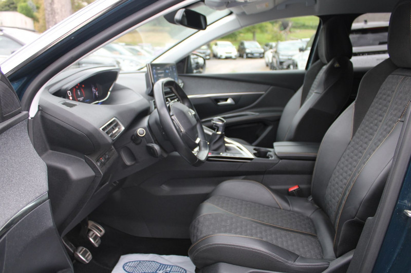 Photo 10 de l'offre de PEUGEOT 3008 PHASE 4 130 CV ROADTRIP GPS 3D CAMÃRA USB JA 18 I-COKPIT FULL LED BLUETOOTH RÃGULATEUR à 15900€ chez Bougel transactions