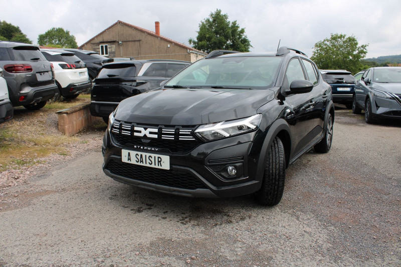 Photo 4 de l'offre de DACIA SANDERO 5 STEPWAY ECO GPL 100 CV EXPRESSION USB CAMÃRA GPS 3D FULL LED PK HIVER RÃGULATEUR à 18500€ chez Bougel transactions