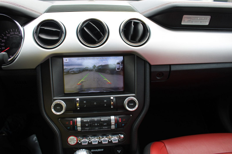 Photo 16 de l'offre de FORD MUSTANG CONVERTIBLE ECOBOOST 317 CV CABRIOLET GPS 3D CAMÃRA USB JA 19 PACK HIVER RÃGULATEUR FULL LED à 33990€ chez Bougel transactions