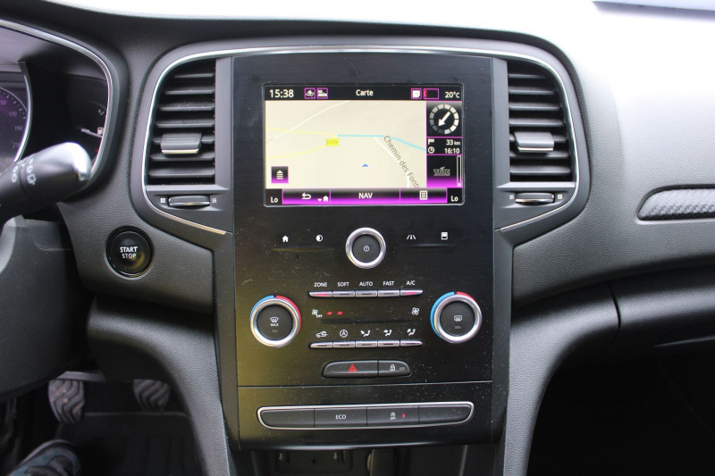 Photo 12 de l'offre de RENAULT MEGANE 4 BUSINESS 1L5 BLUE DCI 95 CV GPS 3D R-LINK ATTELAGE RE JA 17 USB RADAR RÃGULATEUR à 10990€ chez Bougel transactions