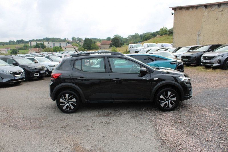 Photo 5 de l'offre de DACIA SANDERO 5 STEPWAY ECO GPL 100 CV EXPRESSION USB CAMÃRA GPS 3D FULL LED PK HIVER RÃGULATEUR à 18500€ chez Bougel transactions