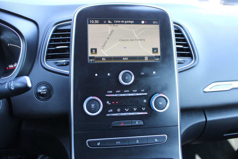 Photo 14 de l'offre de RENAULT SCENIC 4 BUSINESS 1L5 DCI 110 CV GPS 3D TACTILE CLIM AUDIO USB RADAR BLUETOOTH RÃGULATEUR à 10990€ chez Bougel transactions