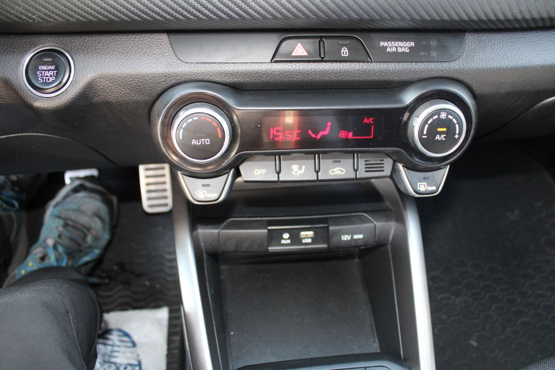 Photo 17 de l'offre de KIA RIO GT-LINE PREMIUM T-GDI 120 CV GPS 3D CAMÃRA AUDIO USB JA 17 BLUETOOTH RÃGULATEUR à 14990€ chez Bougel transactions