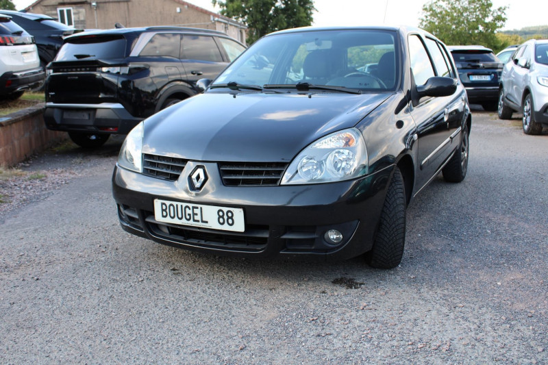 Photo 4 de l'offre de RENAULT CLIO II CAMPUS DYNAMIC 1L5 DCI 65 CV CLIM HI-FI SATELLITE ORDI DE BORD ROUE SECOURS RÃGULATEUR à 4990€ chez Bougel transactions
