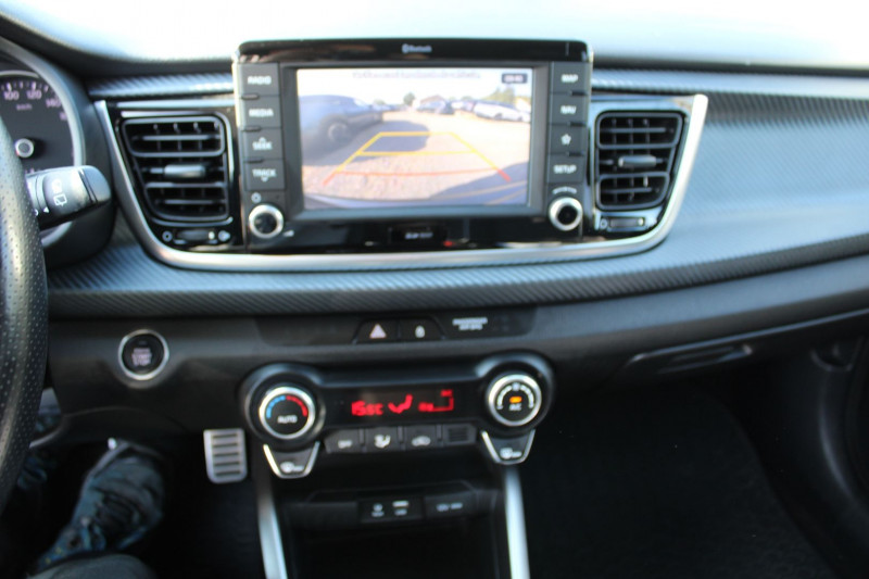 Photo 15 de l'offre de KIA RIO GT-LINE PREMIUM T-GDI 120 CV GPS 3D CAMÃRA AUDIO USB JA 17 BLUETOOTH RÃGULATEUR à 14990€ chez Bougel transactions