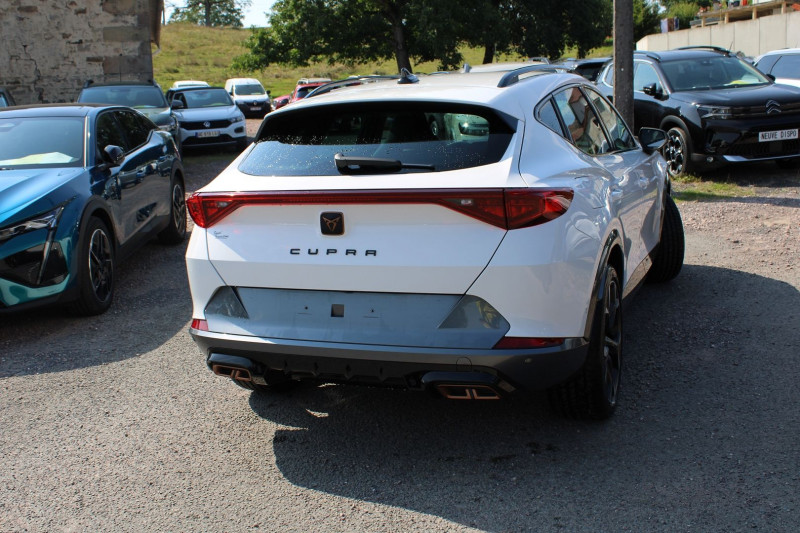 Photo 2 de l'offre de CUPRA FORMENTOR VZ 245 CV HYBRIDE GPS 3D CAMÃRA FULL LED I-COKPIT JA 19 PK HIVER BOITE AUTO DSG à 29990€ chez Bougel transactions