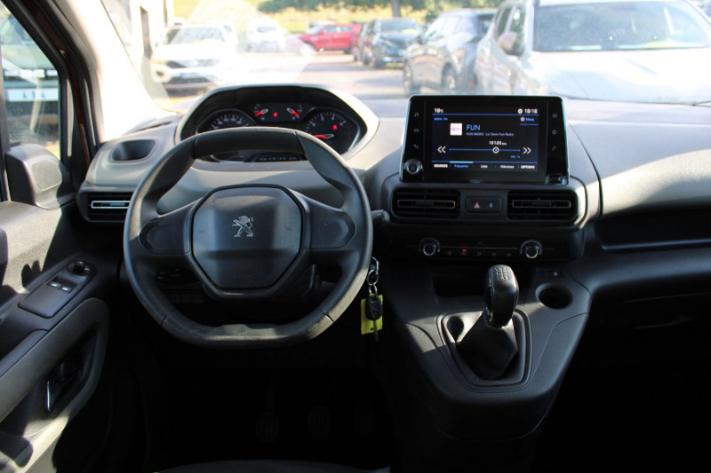 Photo 9 de l'offre de PEUGEOT RIFTER BLUE HDI 100 CV ACTIVE GPS MIROR LINK CLIM AUDIO USB RADAR BLUETOOTH RÃGULATEUR à 13990€ chez Bougel transactions
