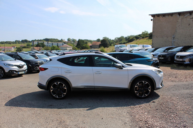 Photo 5 de l'offre de CUPRA FORMENTOR VZ 245 CV HYBRIDE GPS 3D CAMÃRA FULL LED I-COKPIT JA 19 PK HIVER BOITE AUTO DSG à 29990€ chez Bougel transactions