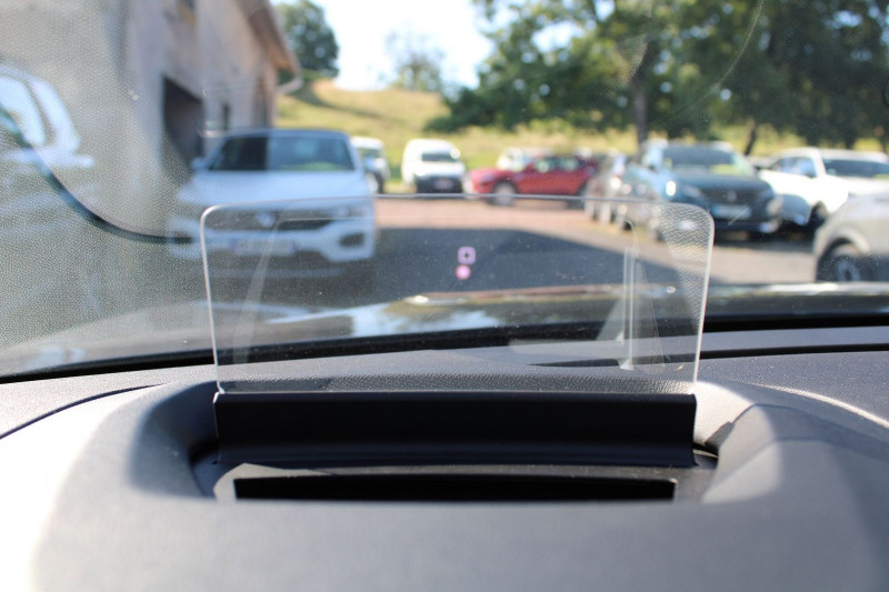 Photo 15 de l'offre de CITROEN C4 X MAX 130 CV GPS 3D CAMÃRA JA 18 TOIT PANO USB FULL LED I-COKPIT BOITE AUTO EAT-8 à 19990€ chez Bougel transactions