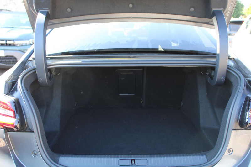 Photo 6 de l'offre de CITROEN C4 X MAX 130 CV GPS 3D CAMÃRA JA 18 TOIT PANO USB FULL LED I-COKPIT BOITE AUTO EAT-8 à 19990€ chez Bougel transactions